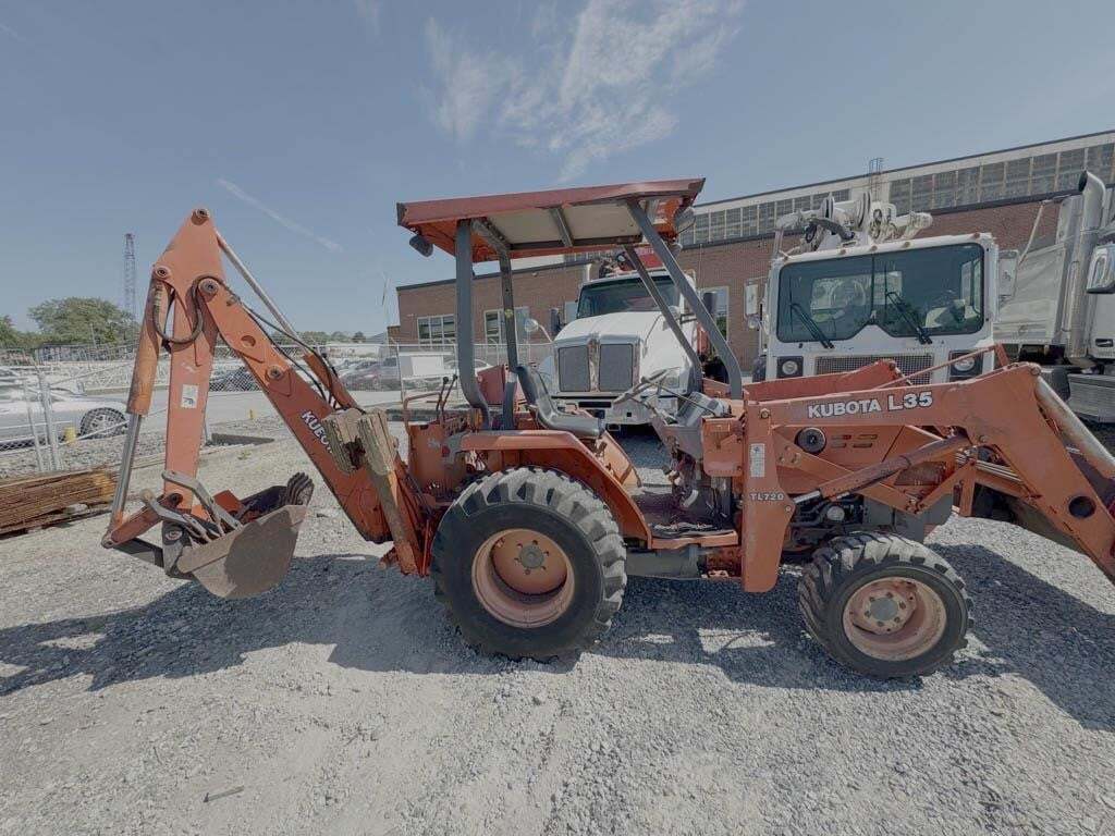 2002 KUBOTA L35 in Chantilly, VA