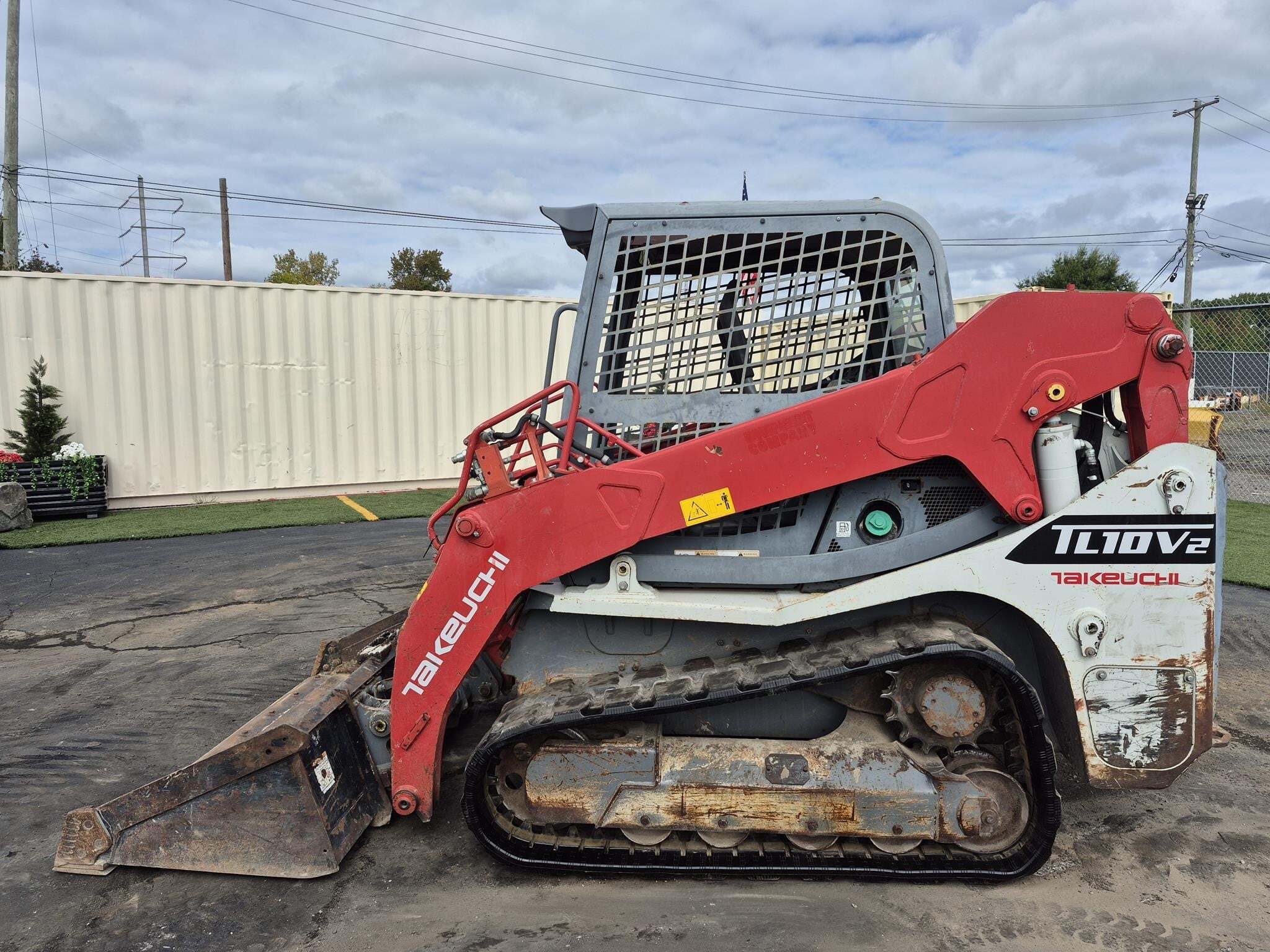 2021 TAKEUCHI TL10V2 in Essington, PA