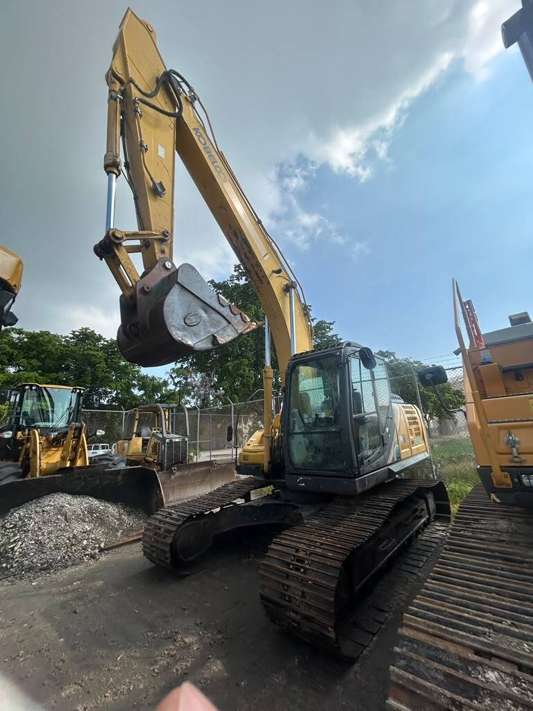 2019 KOBELCO SK210 LC-10 in Fort Lauderdale, FL