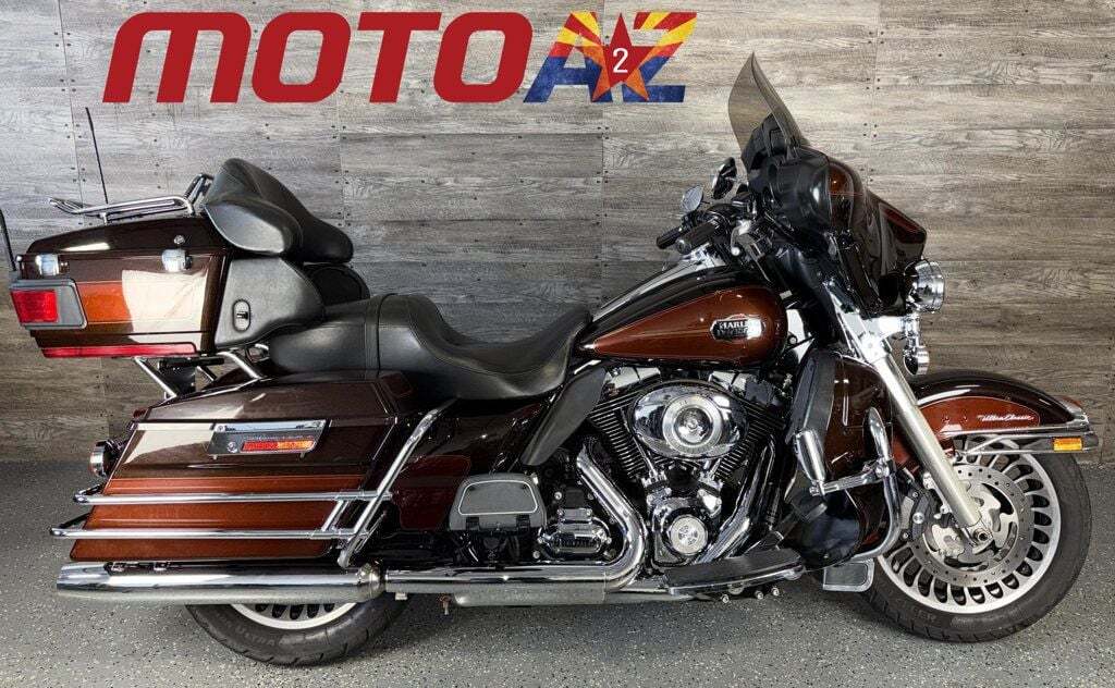 2011 Harley-Davidson FLHTCU Ultra Classic Electra Glide ULTRA CLASSIC FLHTCU in Mesa, AZ