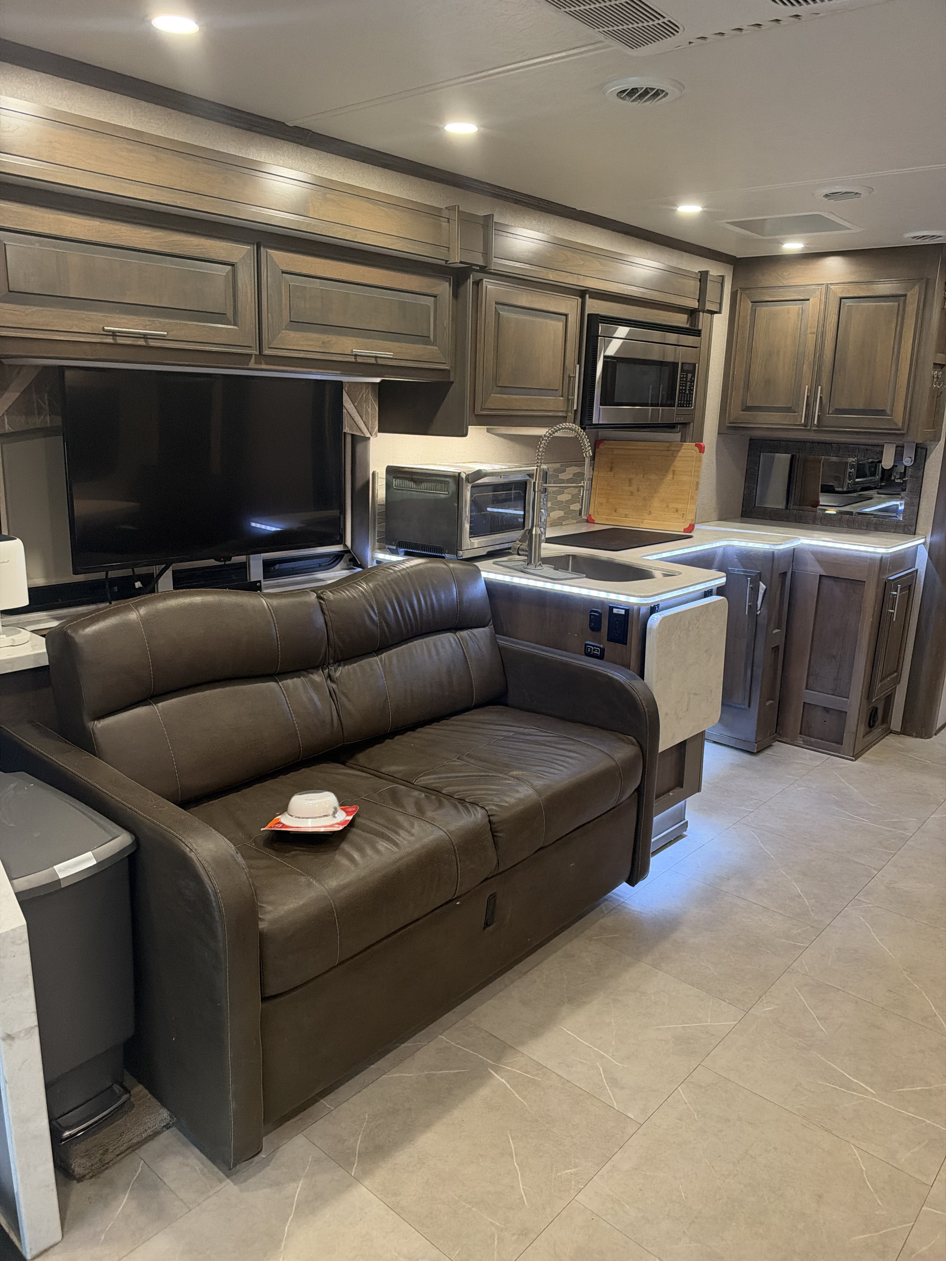 2021 Dynamax Corp DX3 37TS in chapin SC