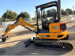 2022 JCB 35Z-1