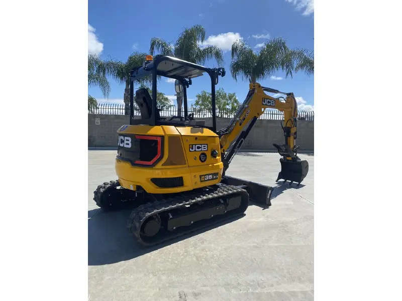 2022 JCB 35Z-1