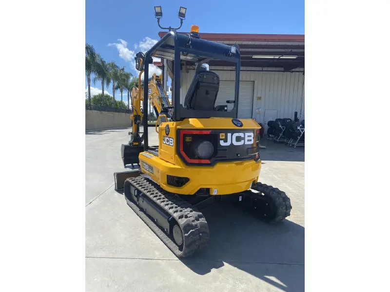 2022 JCB 35Z-1