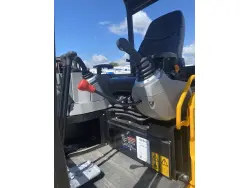 2022 JCB 35Z-1