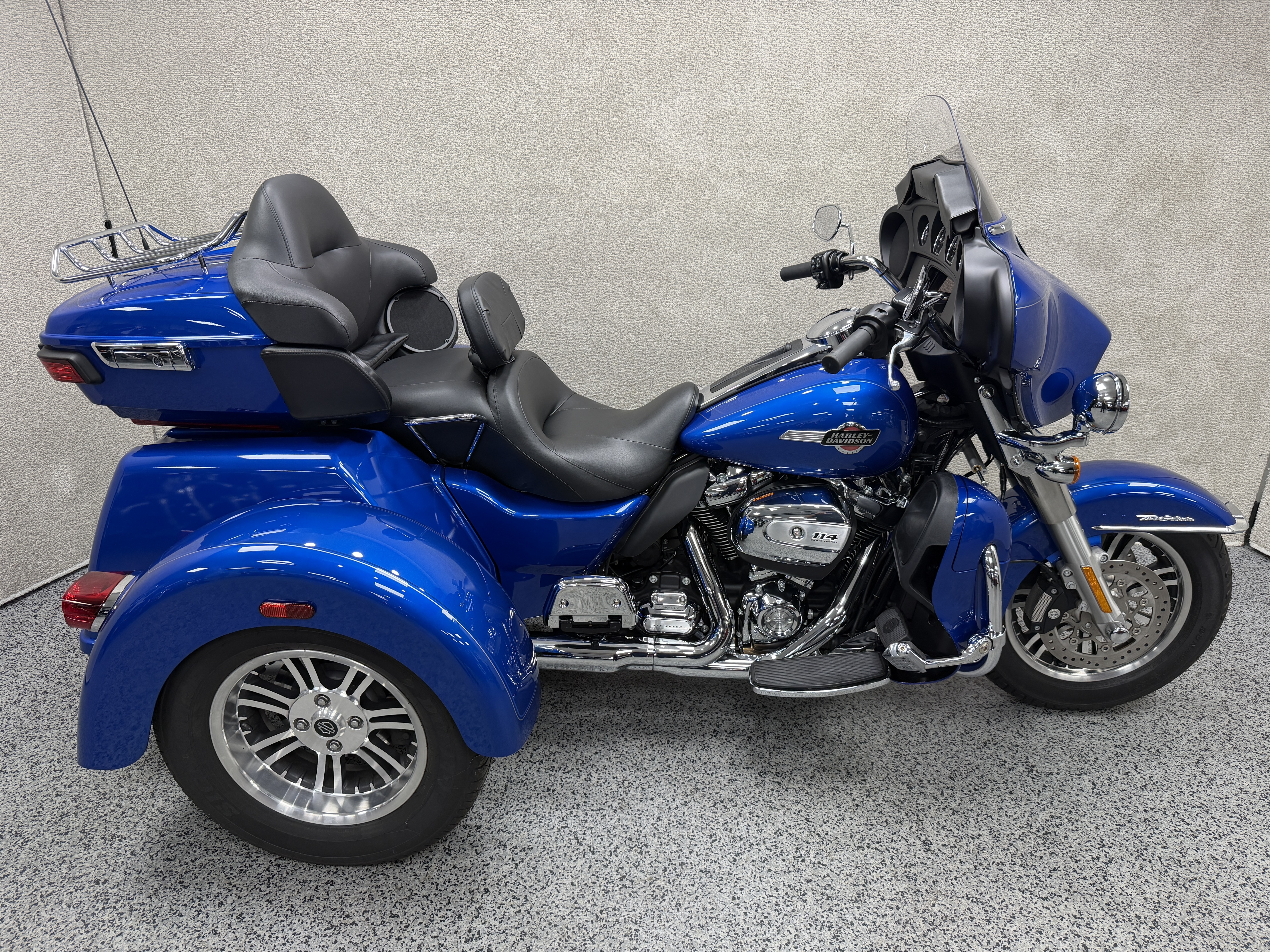 2024 Harley-Davidson Triglide Ultra Classic ULTRA CLASSIC in Pelham, NH