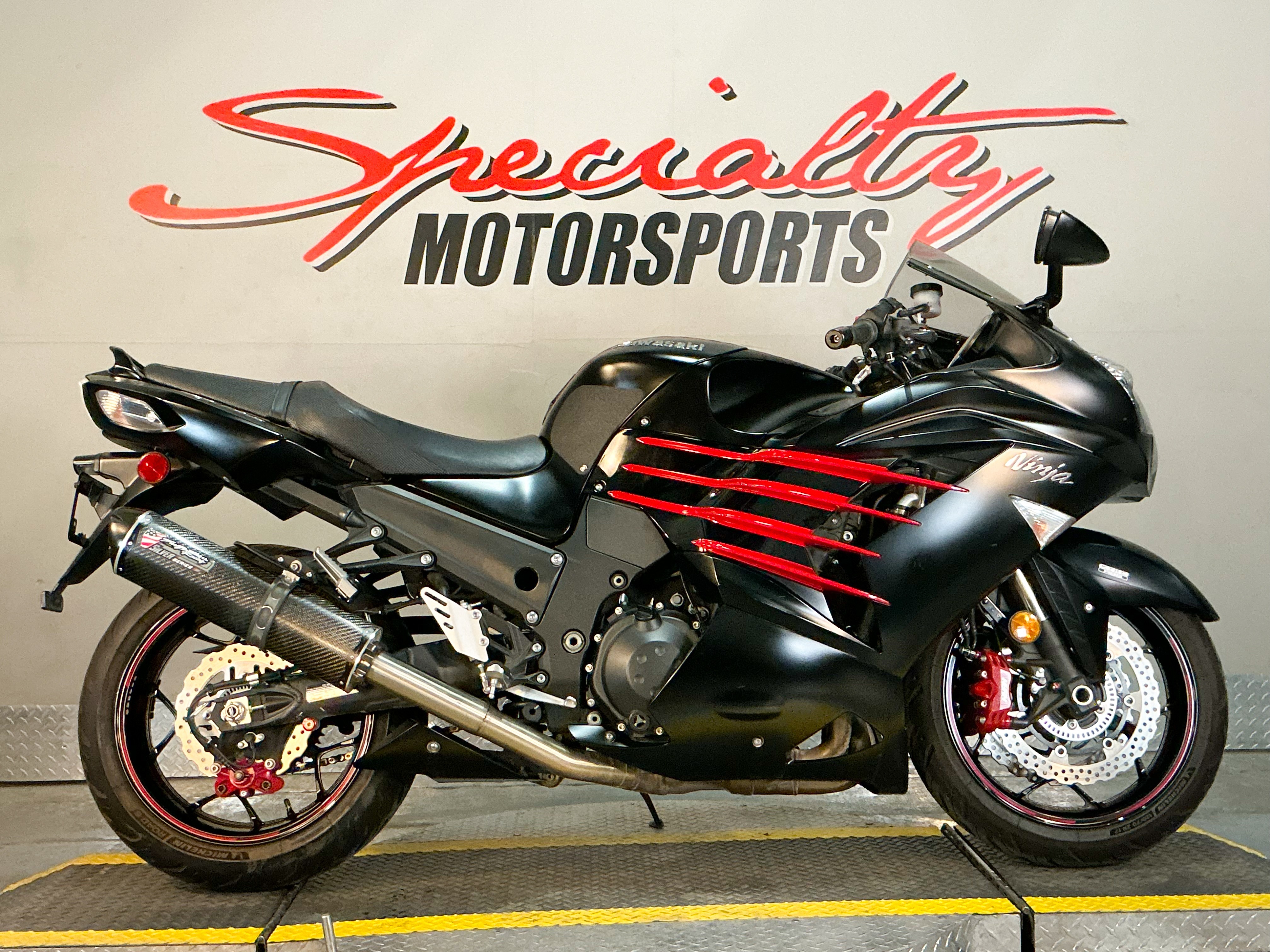 2014 Kawasaki Ninja® ZX™-14R ZX-14R in Sacramento, CA