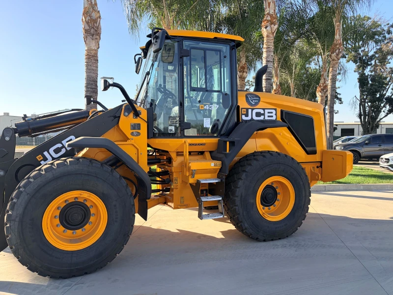 2026 JCB 437