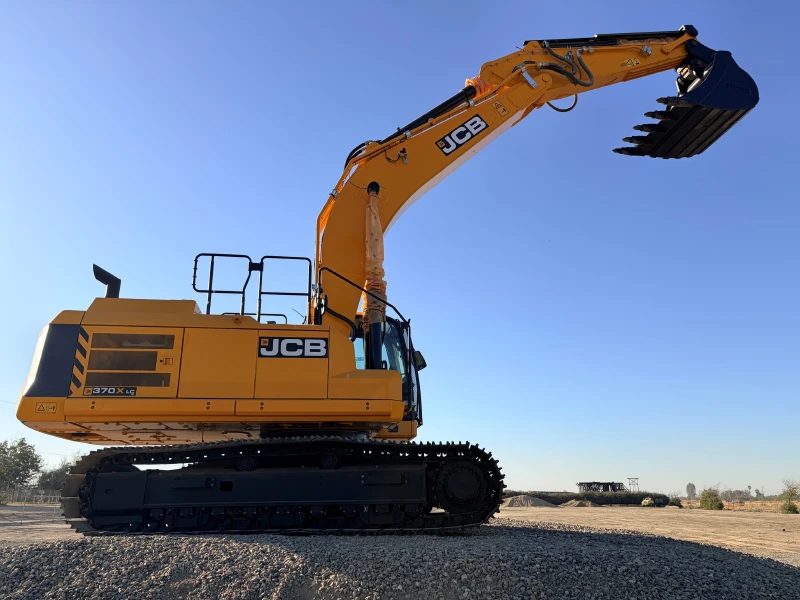 2026 JCB 370X
