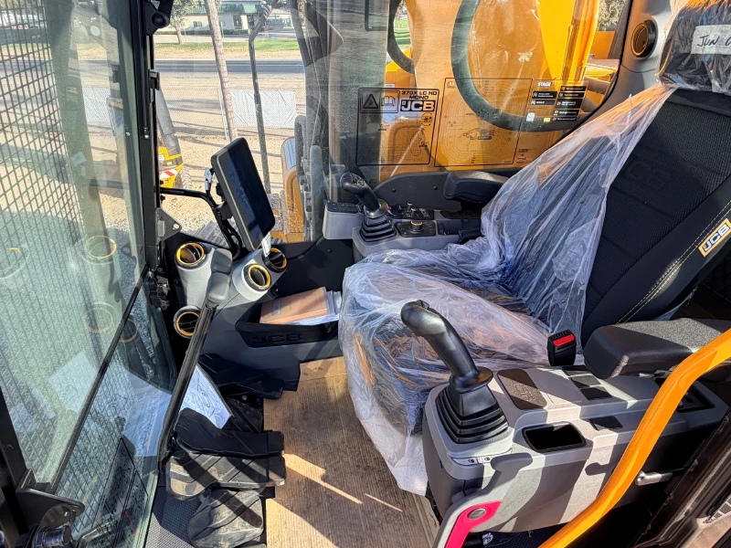 2026 JCB 370X