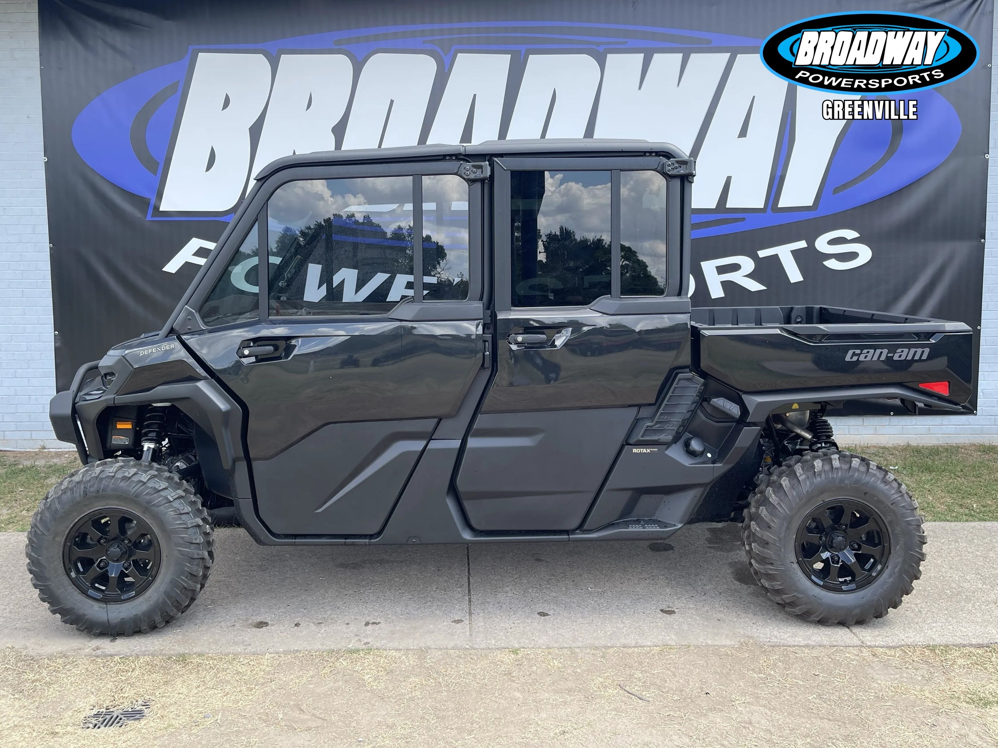 2026 Can-Am Defender MAX XT CAB HD11 with 10.25 in. touchscreen di UTV/Utility ATV