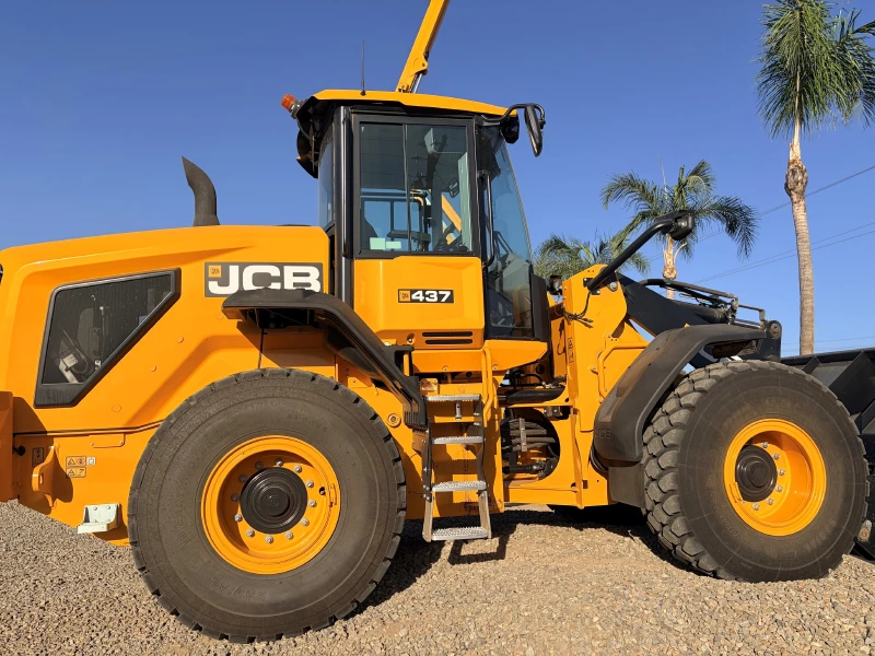 2026 JCB 437