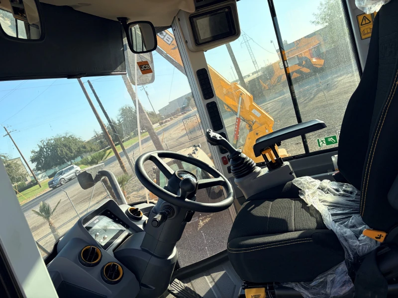 2026 JCB 437