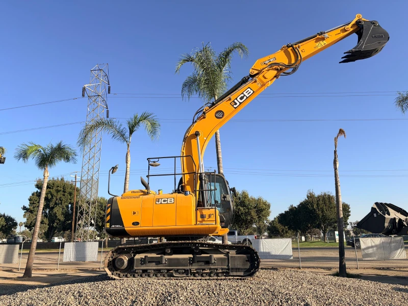 2023 JCB JS160