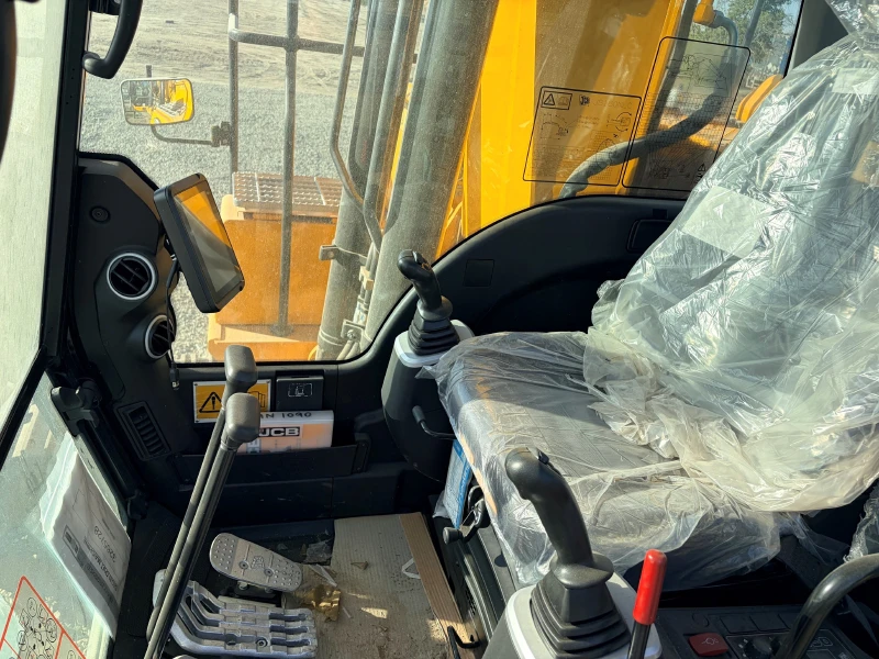 2023 JCB JS160