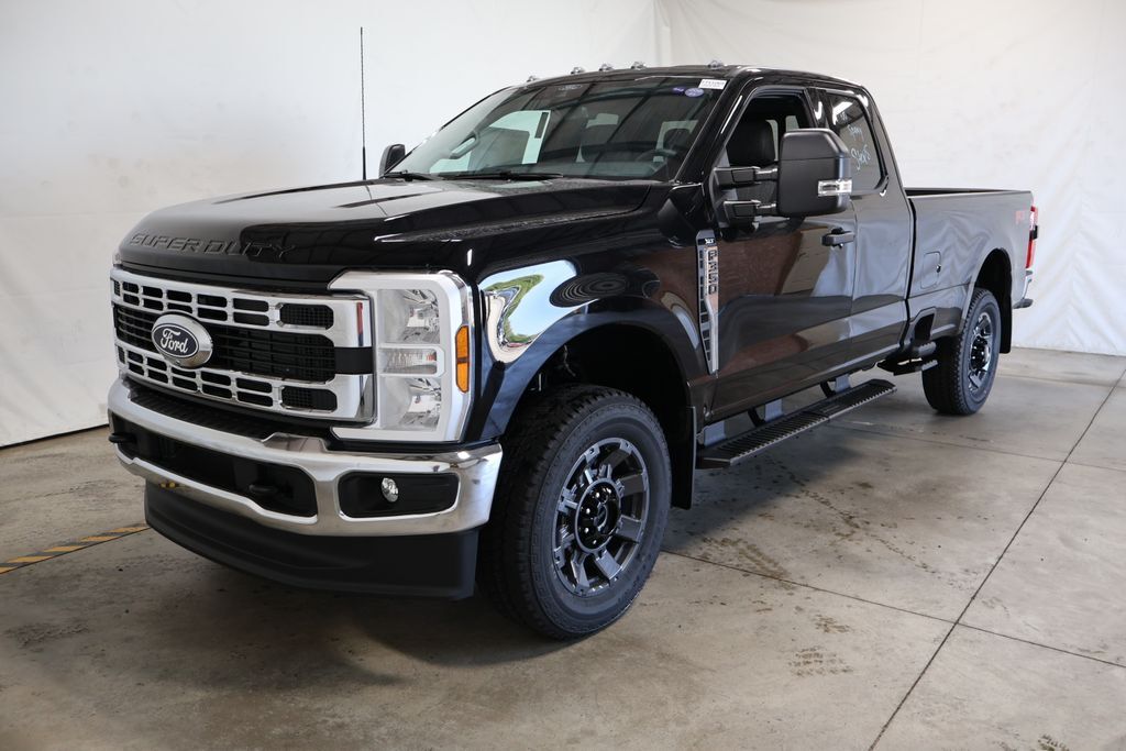 2027 FORD F350 in Groveport, OH