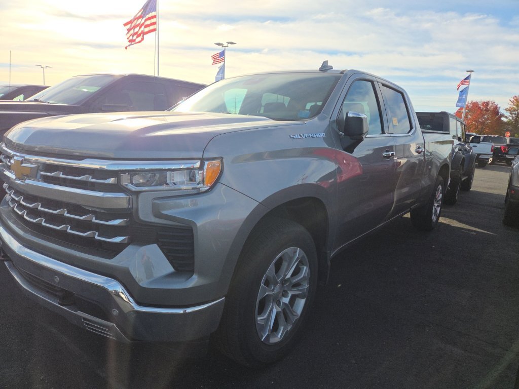 2023 CHEVROLET Silverado 1500 in Macomb, MI