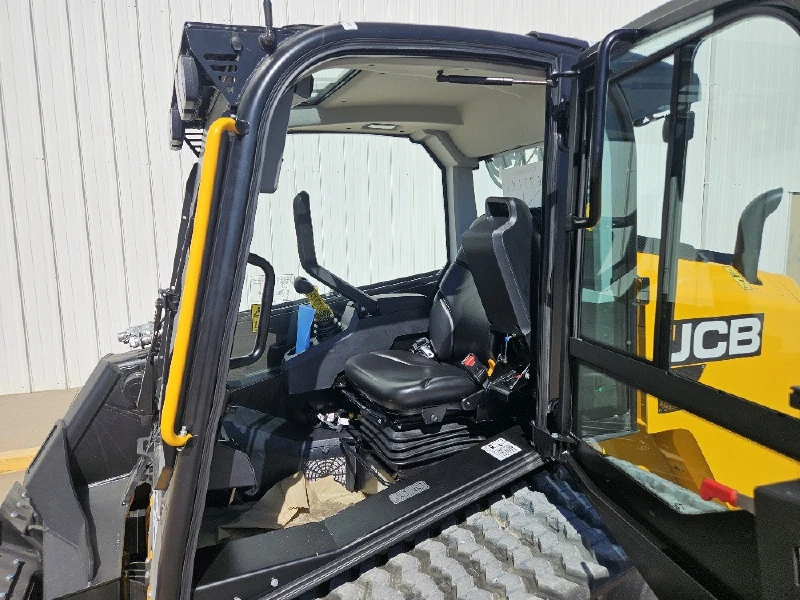2026 JCB 3TS-8T