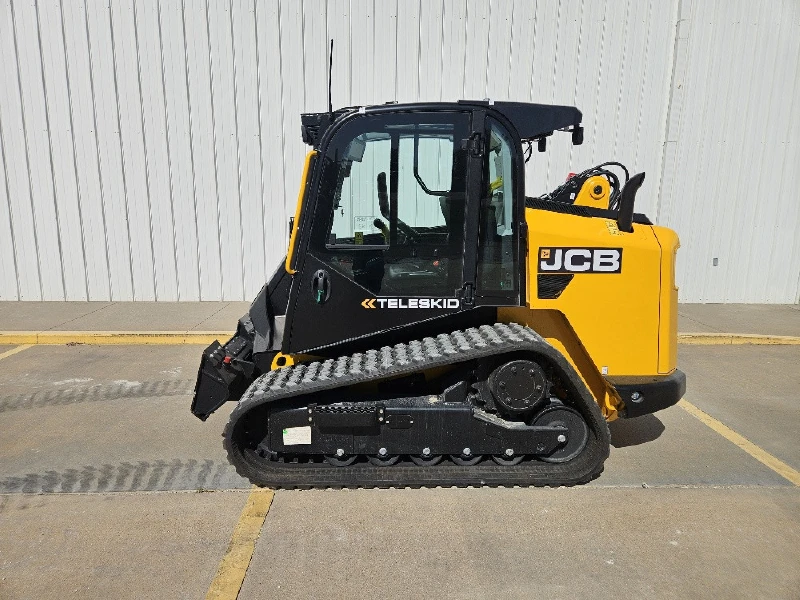 2026 JCB 3TS-8T