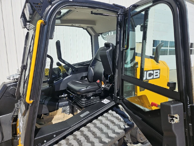 2026 JCB 3TS-8T