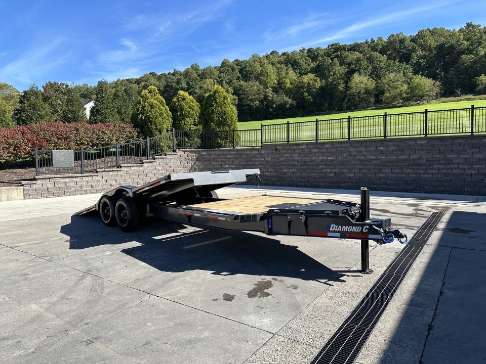 2027 Diamond C Trailers HDX210 in Cocolamus, PA