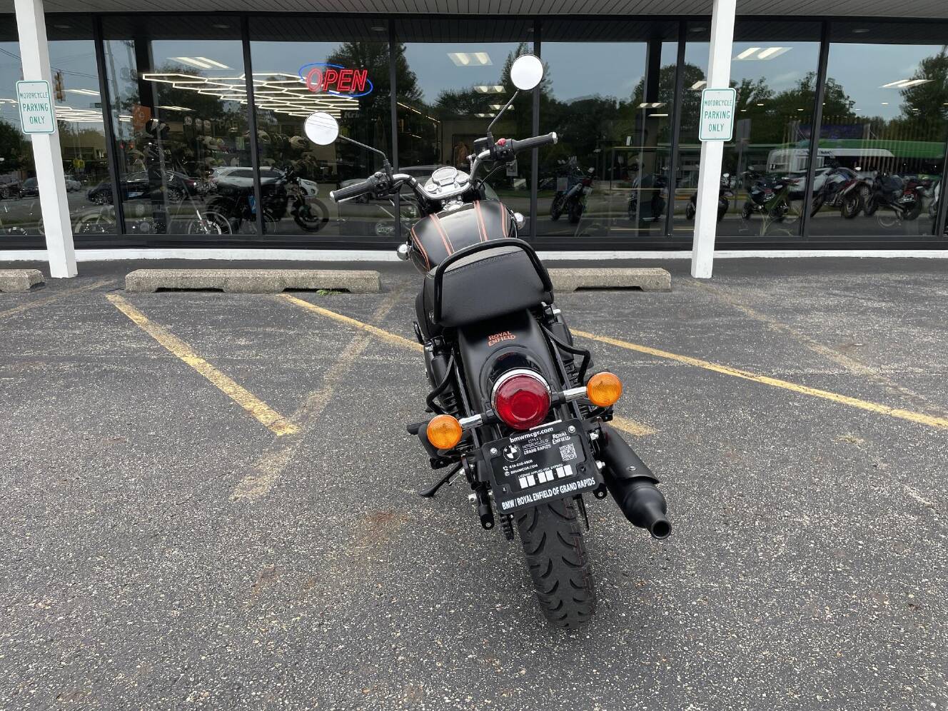A photo of this 2027 Royal Enfield BULLET 350