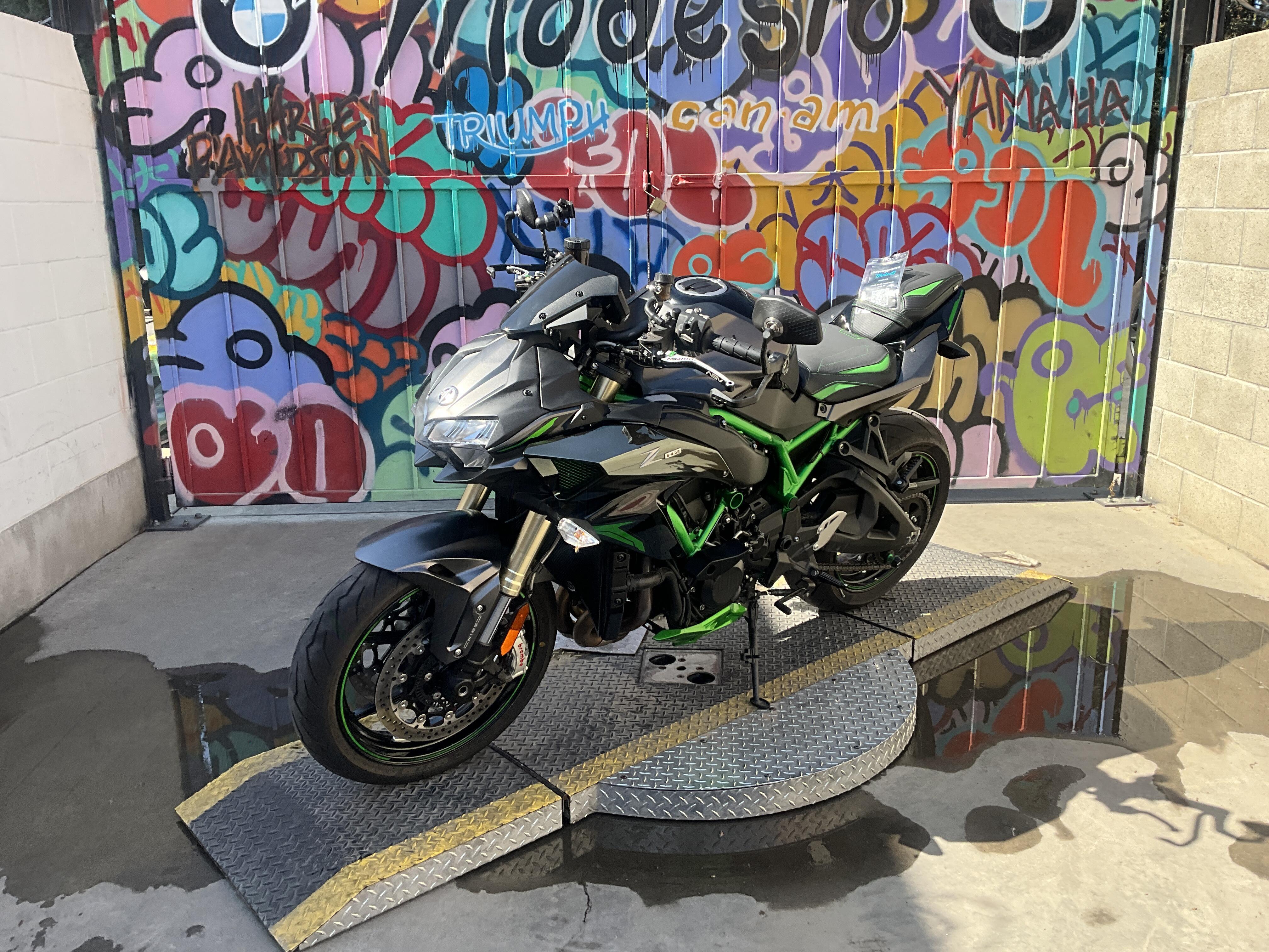2025 Kawasaki Z H2 SE SE in Modesto, CA