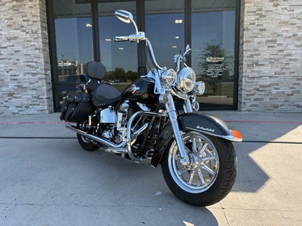 2017 Harley-Davidson Softail FLSTC - Heritage Classic HERITAGE SOFTAIL CLASSIC in Burleson, TX