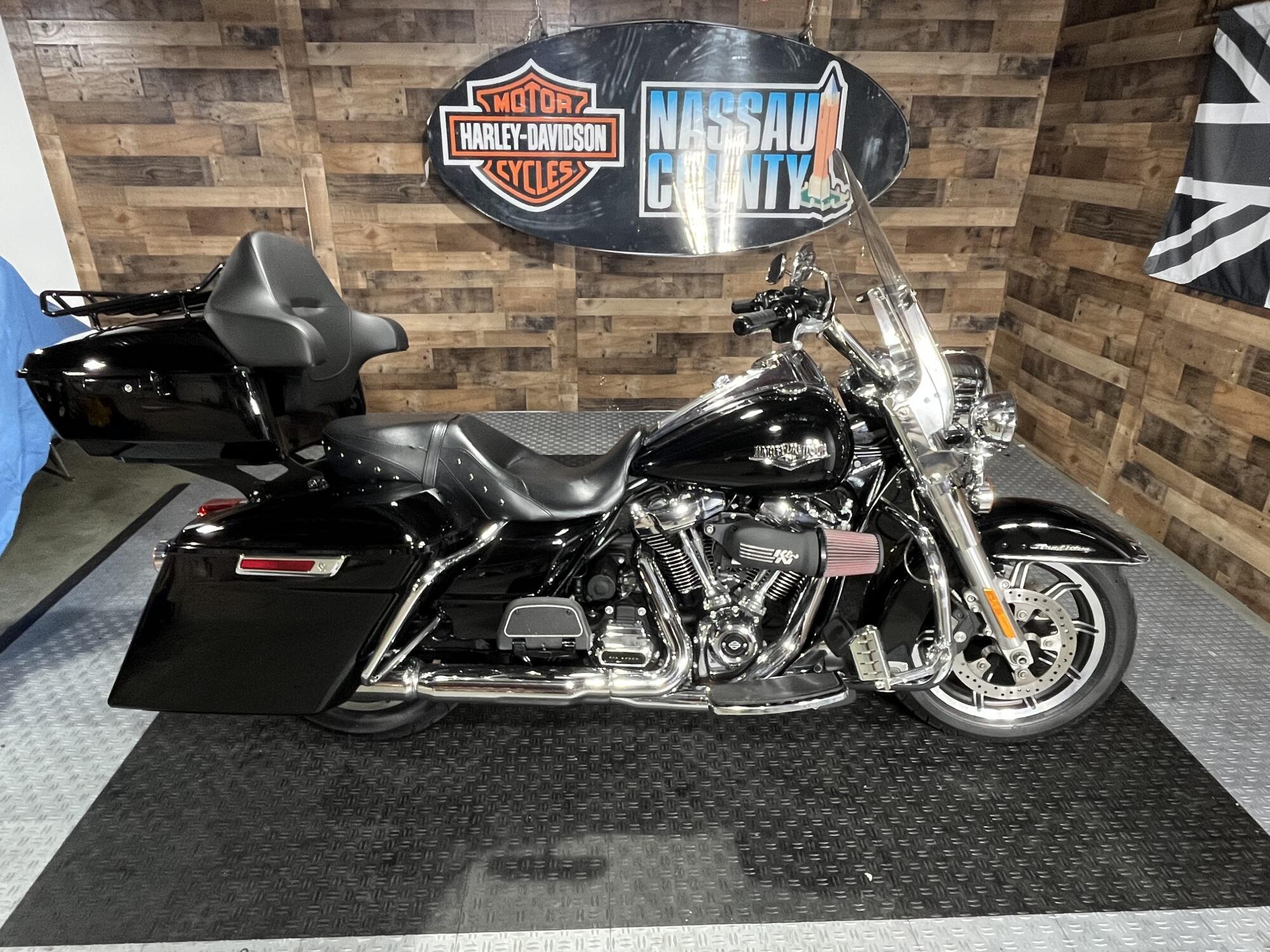 2019 Harley-Davidson Road King in Bellmore, NY