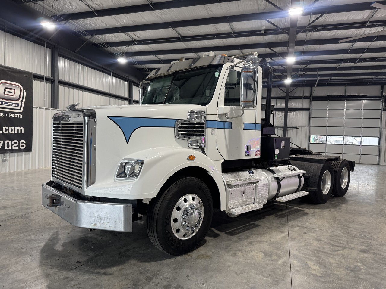 2015 FREIGHTLINER 122 SD in Pell City, AL