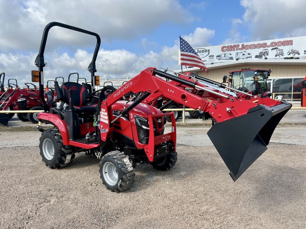 2026 Mahindra 1100 Series 1120 HST 4WD in Sealy, TX