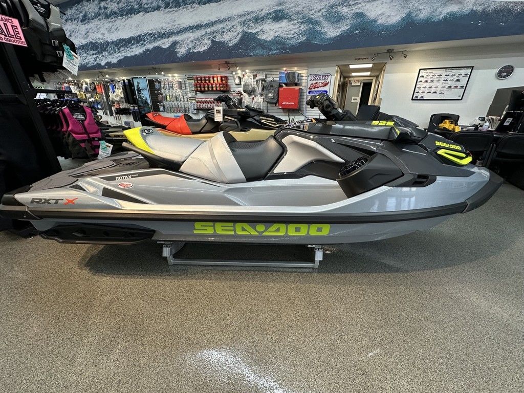 2026 Sea-Doo RXT-X 325 Ice Metal / Manta Green in lake villa IL