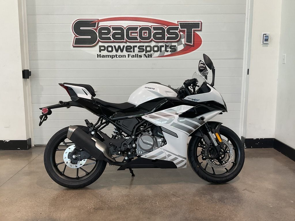 2026 CFMOTO 300SS SS in Hampton Falls, NH