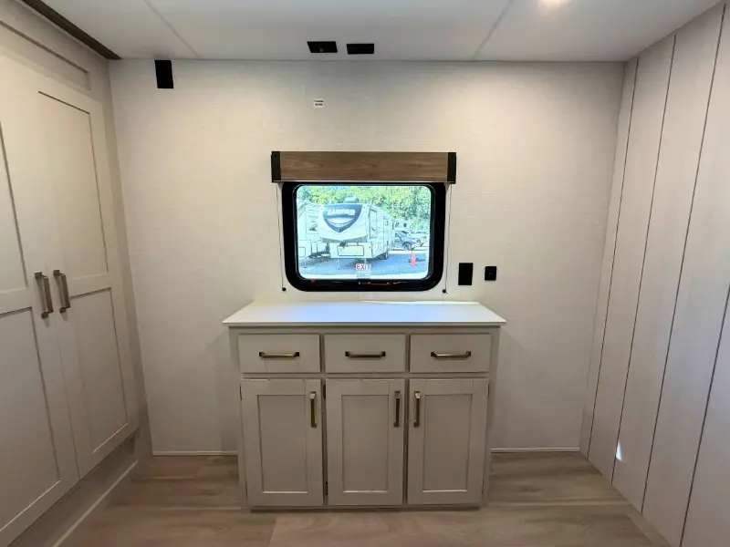 2027 KZ RV Sportsmen 344BHK