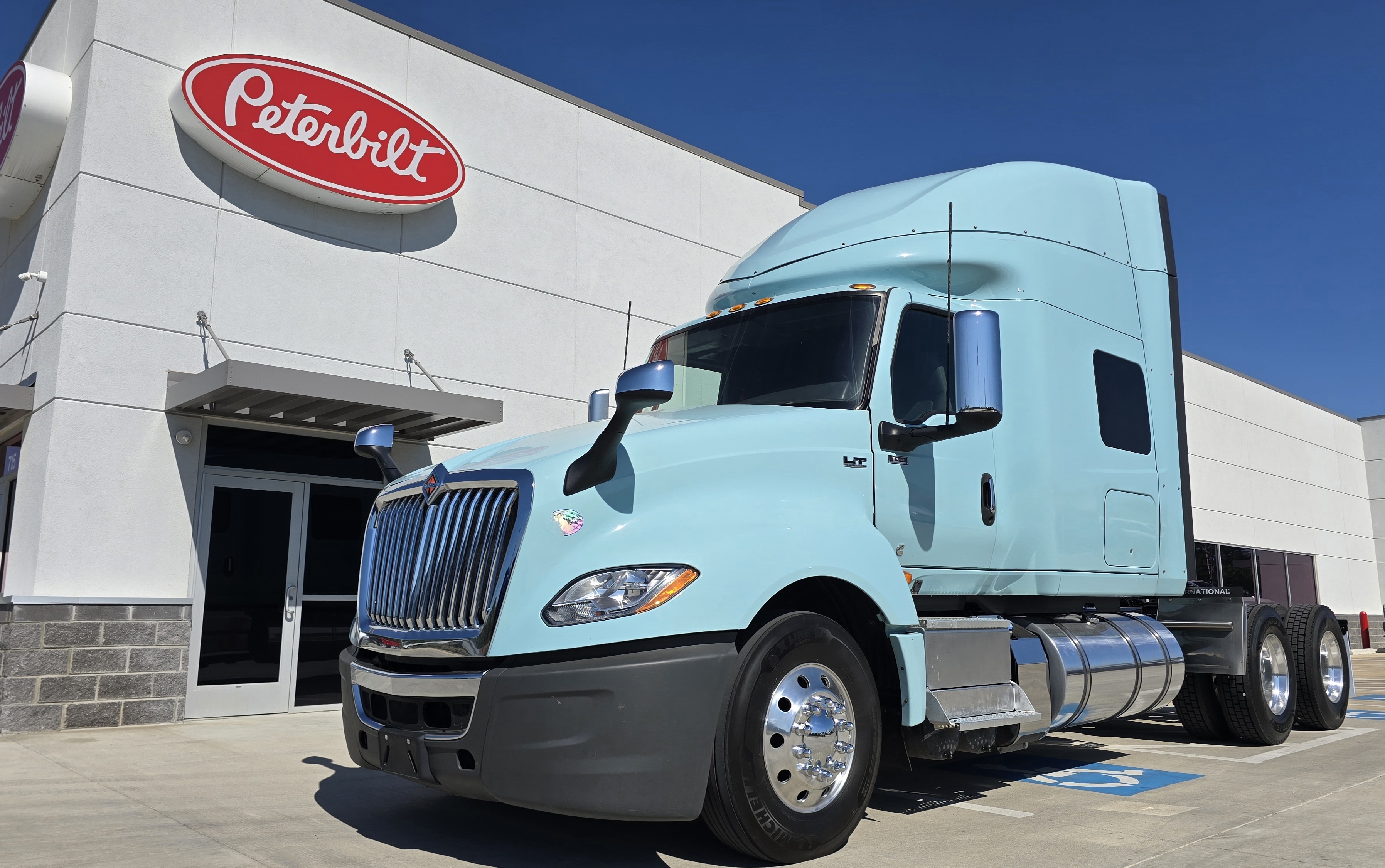 2023 INTERNATIONAL LT625 in Lowell, AR