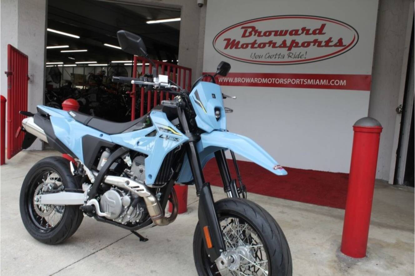 A photo of this 2025 Suzuki DR-Z4SM