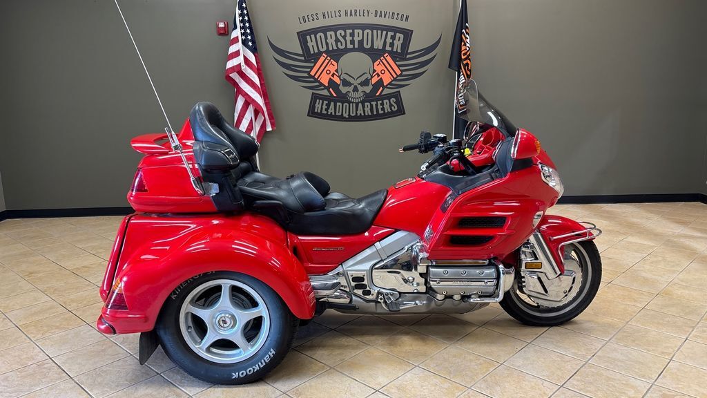 2004 Honda® GL18M4 1800 in Pacific Junction, IA