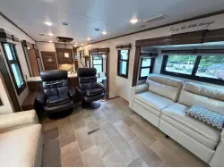 2020 KZ RV Durango Gold G381REF