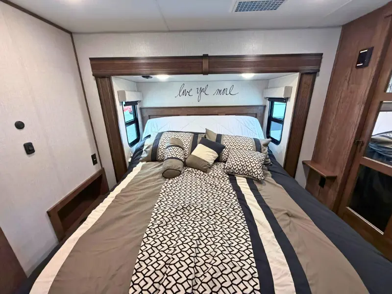 2020 KZ RV Durango Gold G381REF