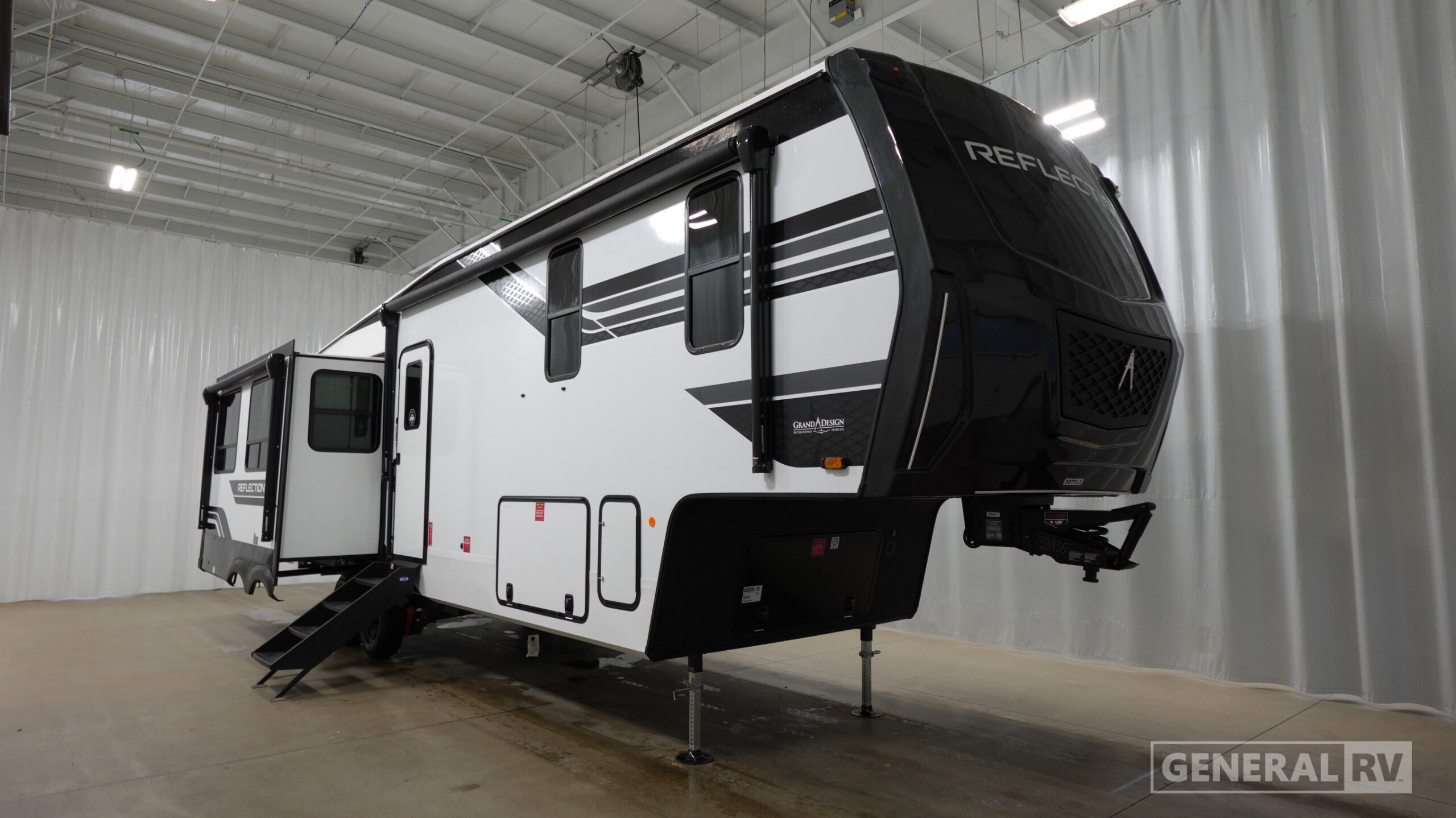 2027 Grand Design REFLECTION 337RLS in brownstown MI
