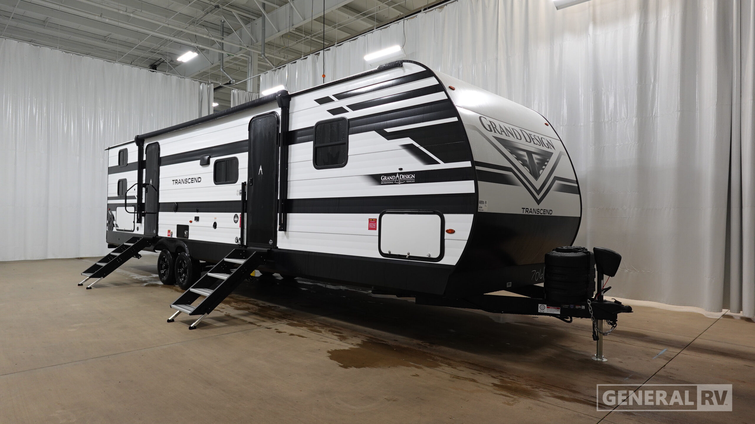 2027 Grand Design TRANSCEND 325BHT in huntley IL