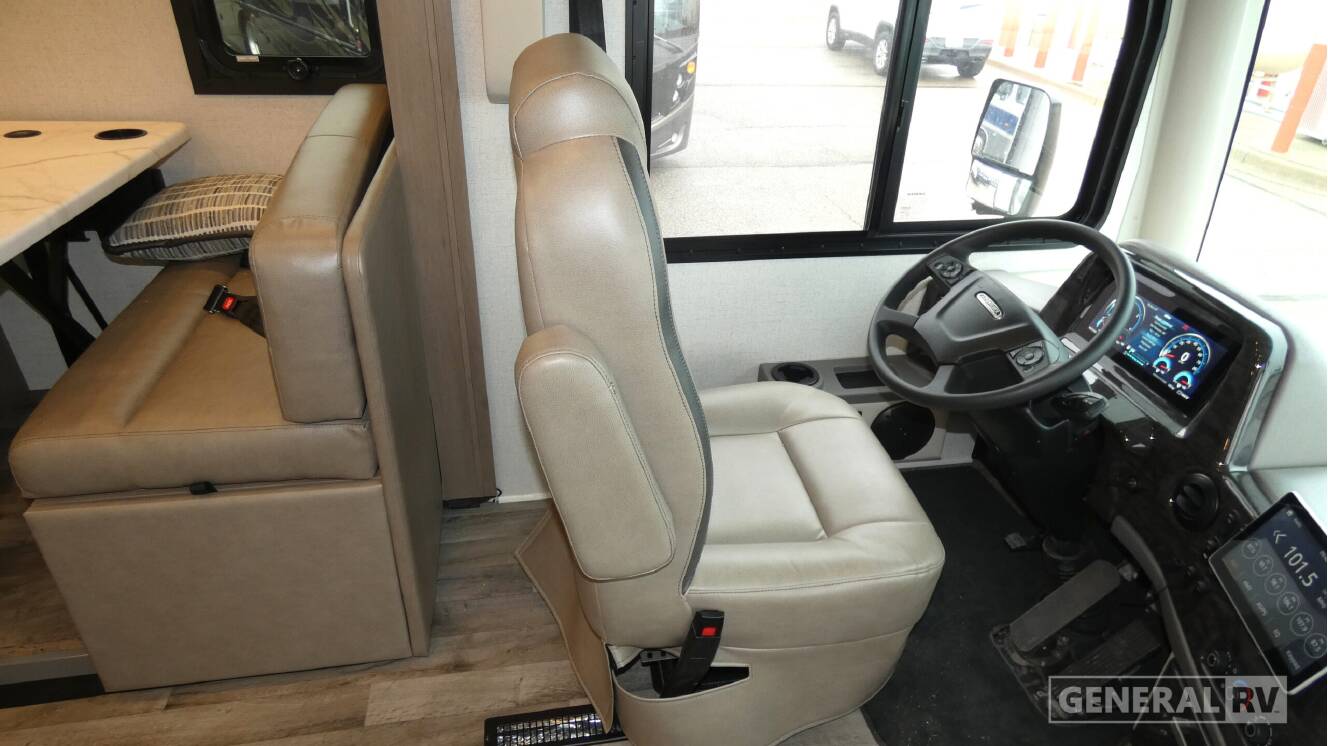 A photo of this 2026 Thor Motor Coach PALAZZO GT 33.5