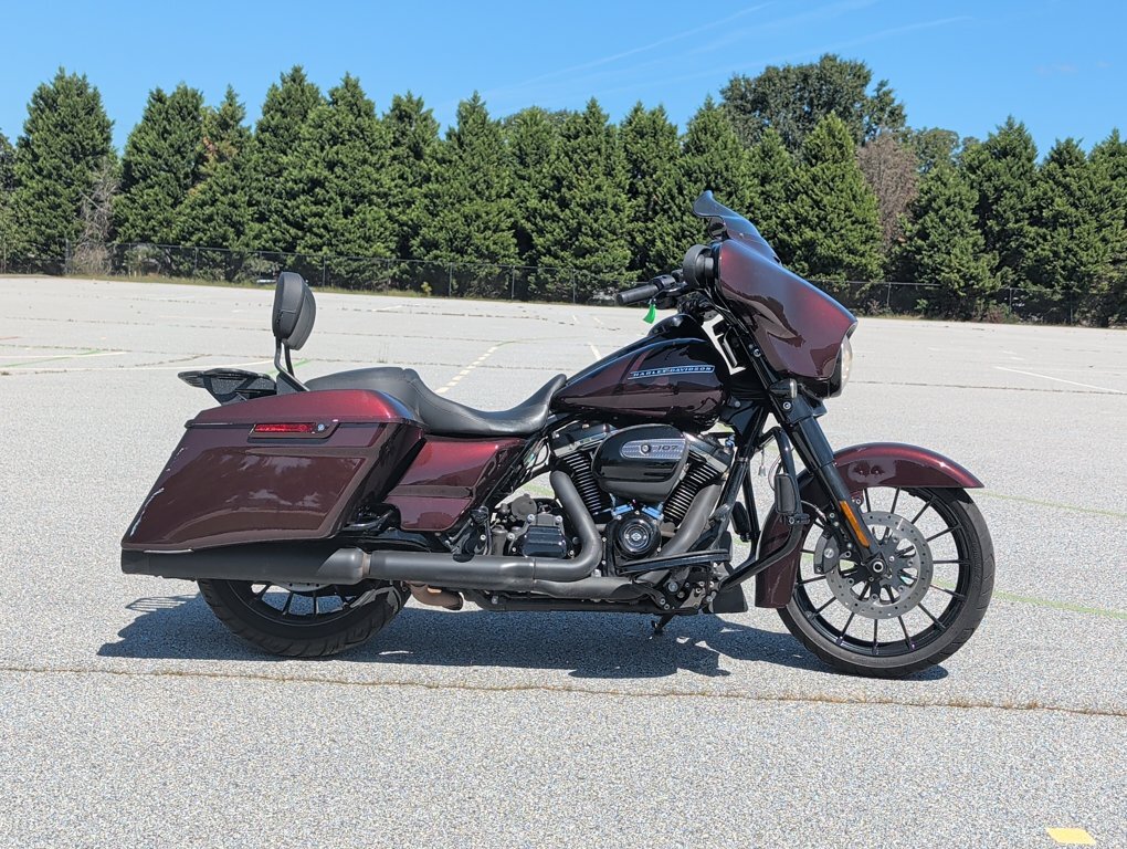 2018 Harley-Davidson STREET GLIDE SPECIAL Cruiser motorcycle