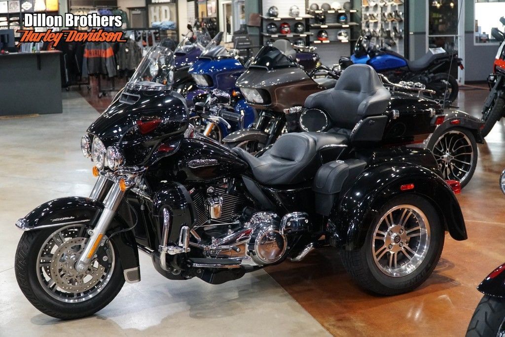 2020 Harley-Davidson® FLHTCUTG - Tri Glide® Ultra ULTRA CLASSIC in Omaha, NE