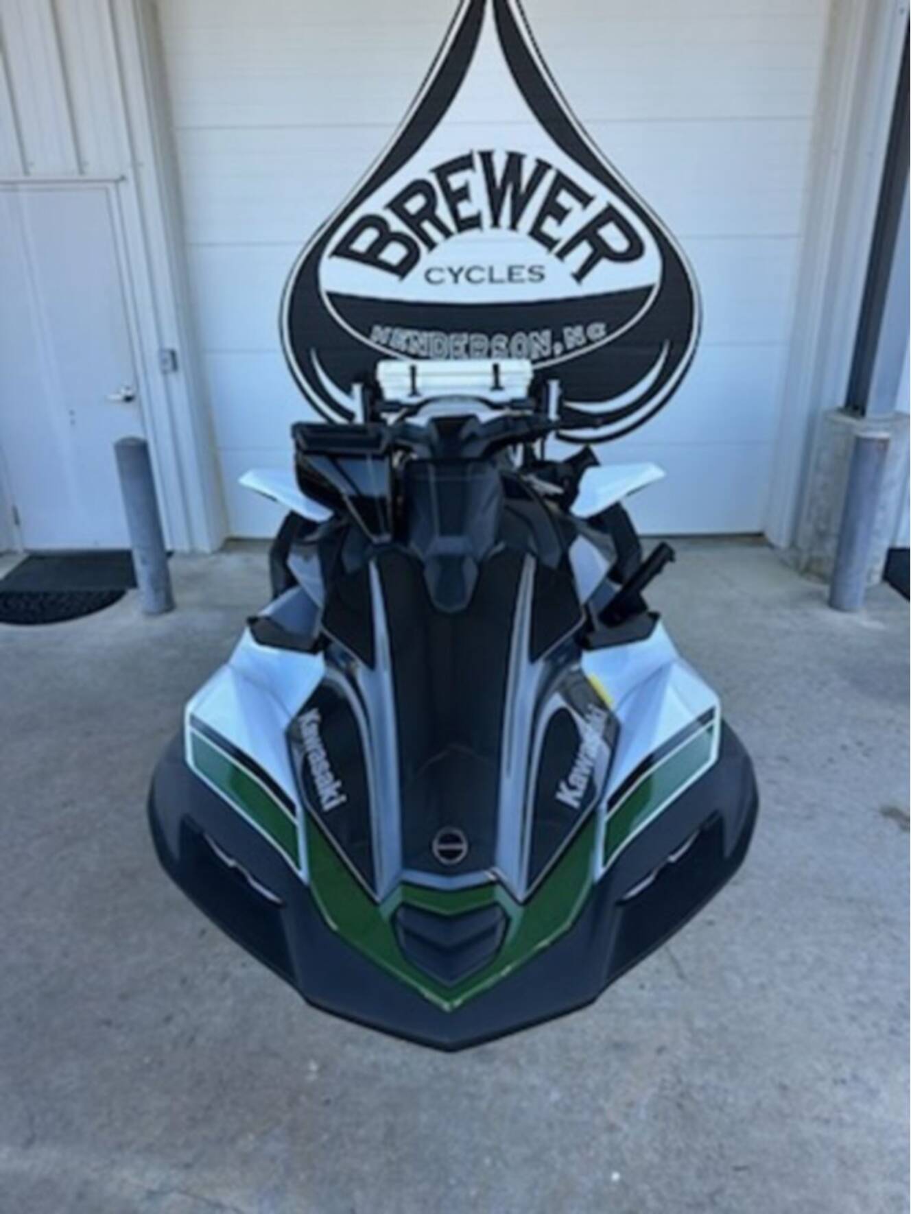 A photo of this 2025 Kawasaki Ultra® 160LX-S Angler