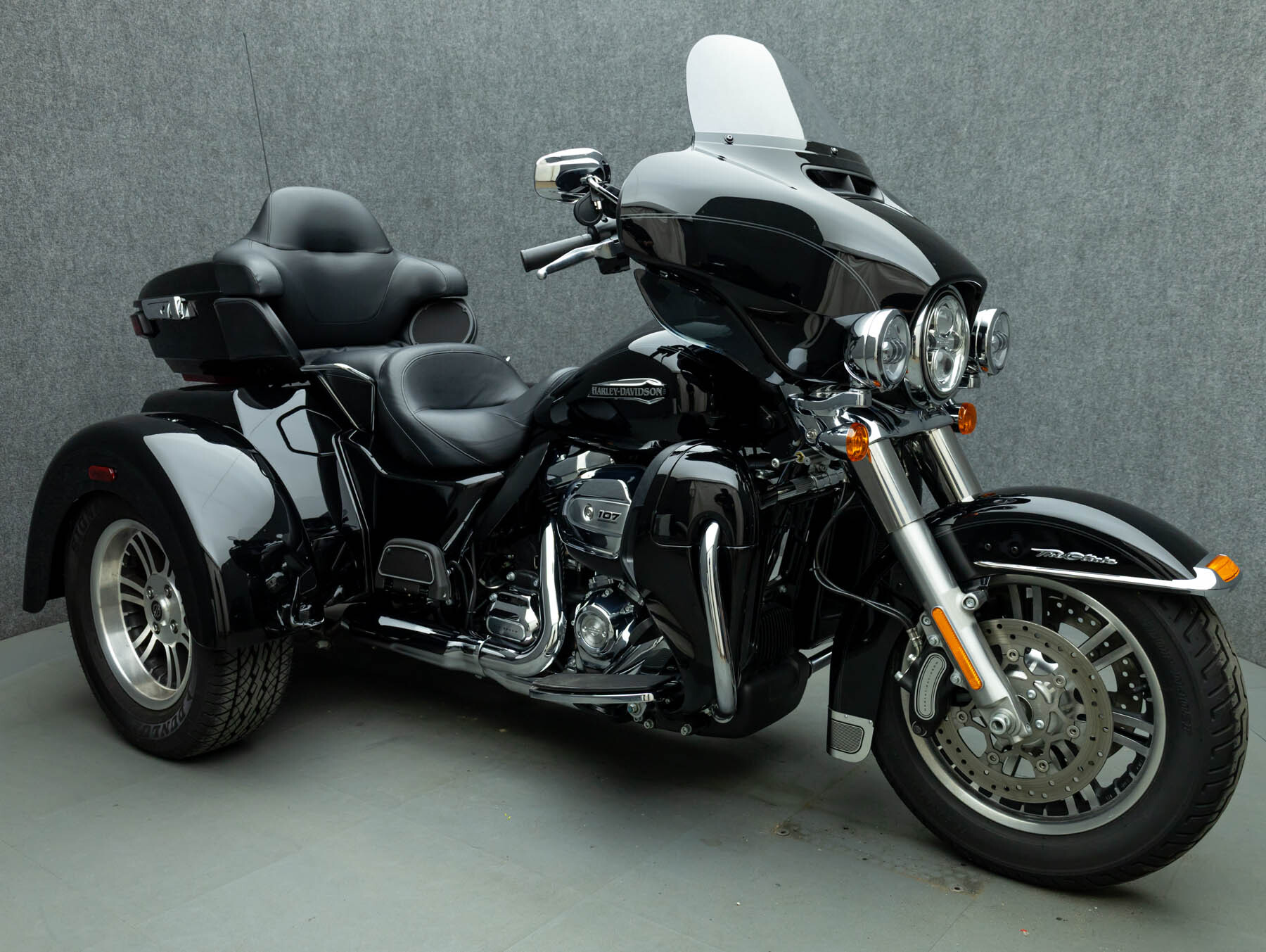 2018 Harley Davidson FLHTCUTG TRI GLIDE ULTRA TRIKE ULTRA CLASSIC® in Pembroke, NH