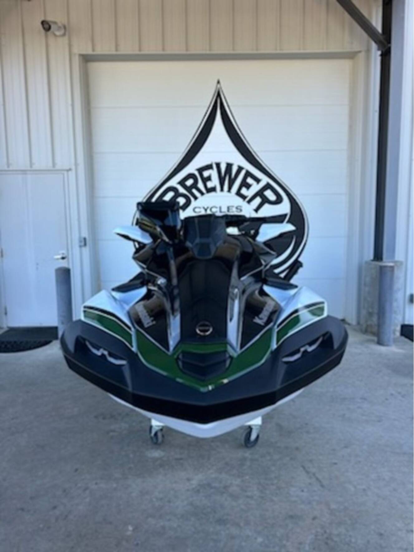A photo of this 2025 Kawasaki Ultra® 160LX-S Angler