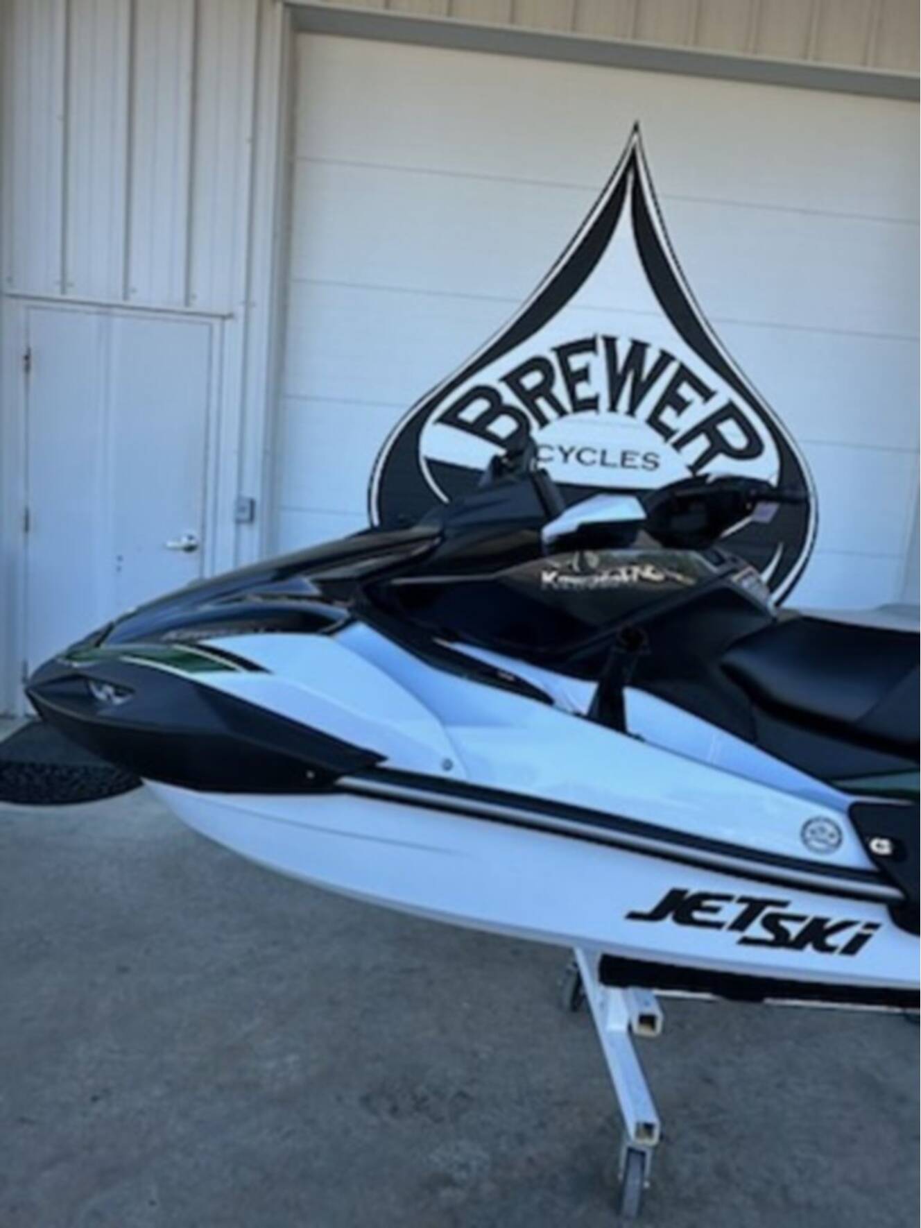 A photo of this 2025 Kawasaki Ultra® 160LX-S Angler