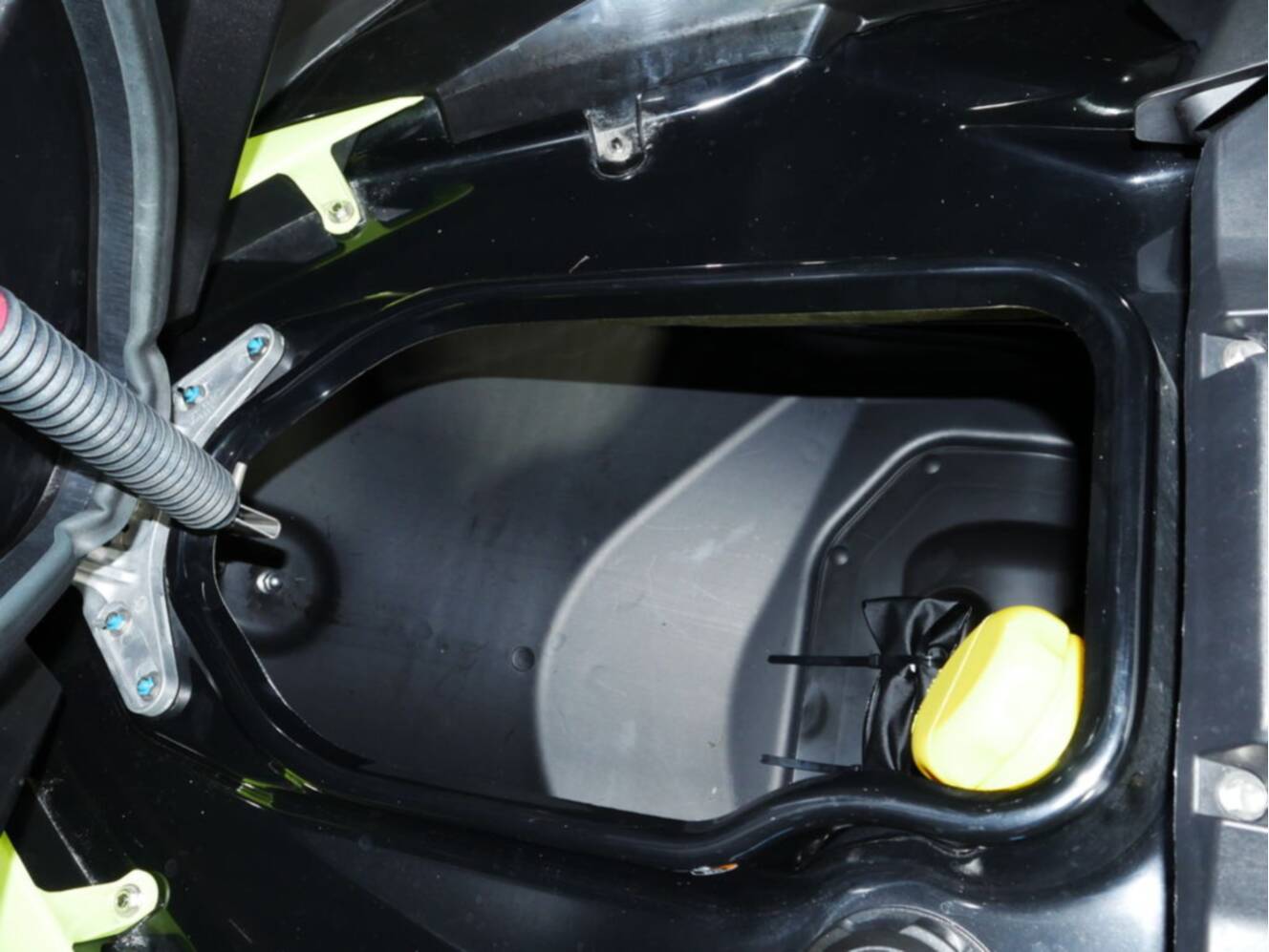 A photo of this 2025 Kawasaki Ultra® 310X