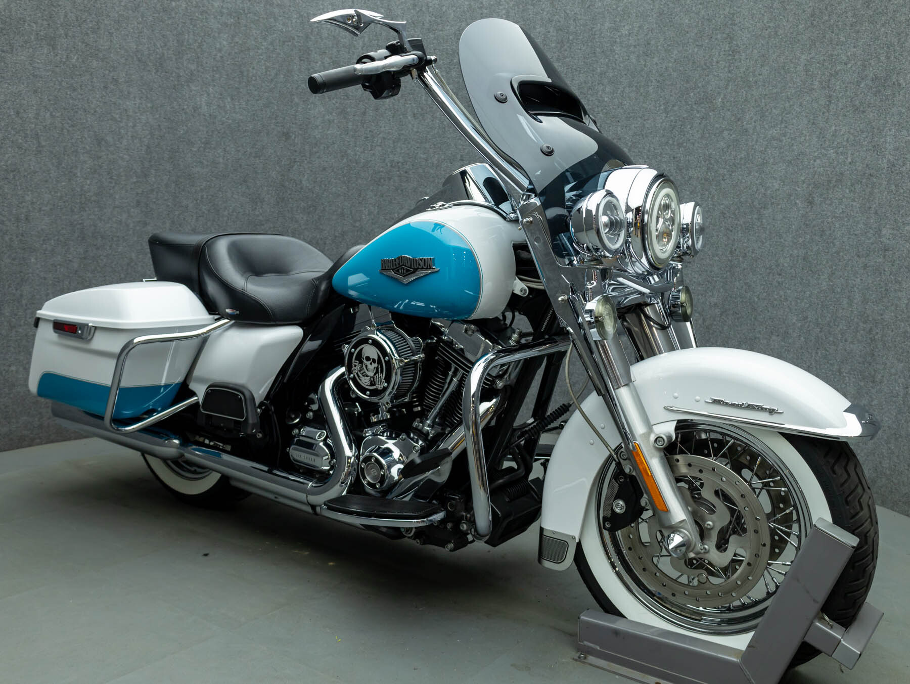2016 Harley Davidson FLHR ROAD KING W/ABS FLHRC in Pembroke, NH